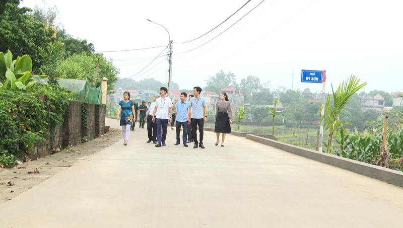 doi song nguoi dan thi tran hung son