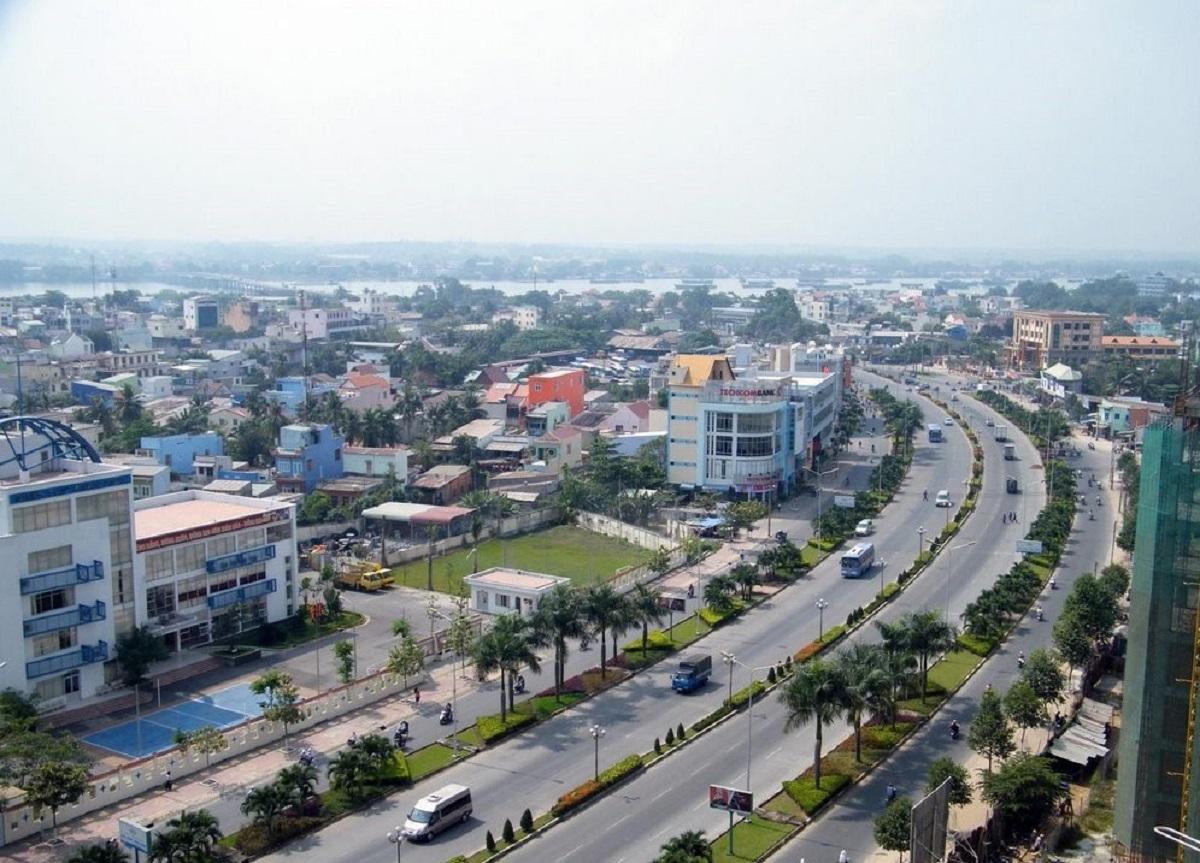 su phat trien thanh pho long khanh