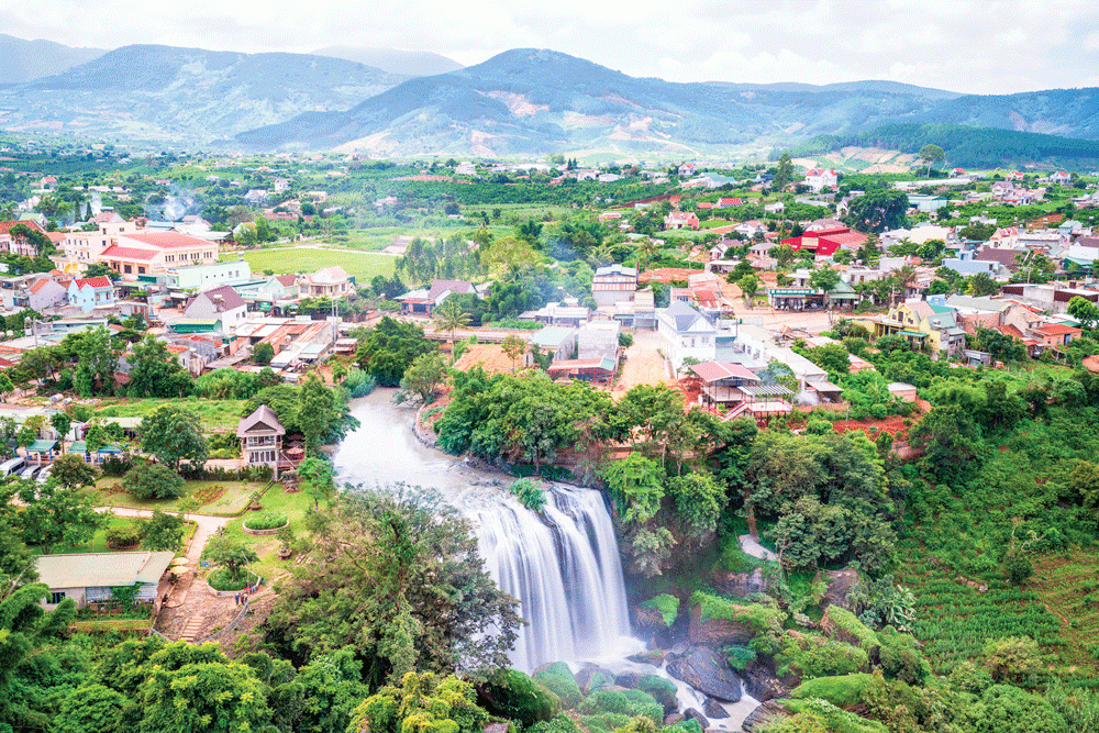 ve dep yen binh tai thi tran lien nghia